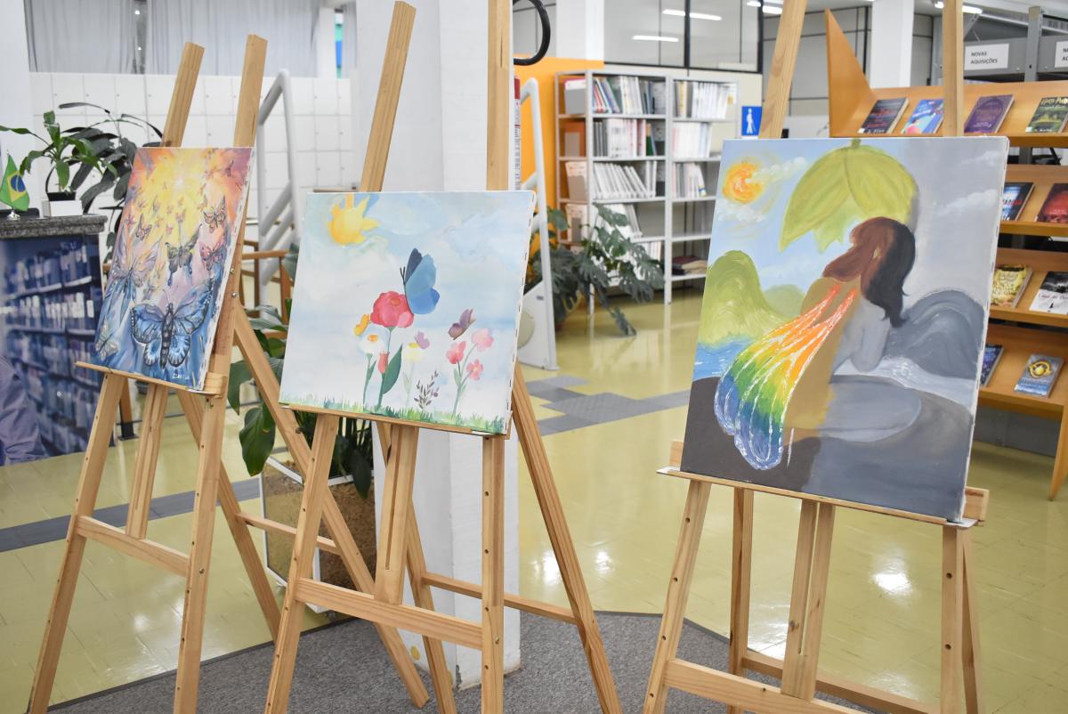 Biblioteca da Unoesc recebe exposição de trabalhos produzidos na Oliejho Cultural