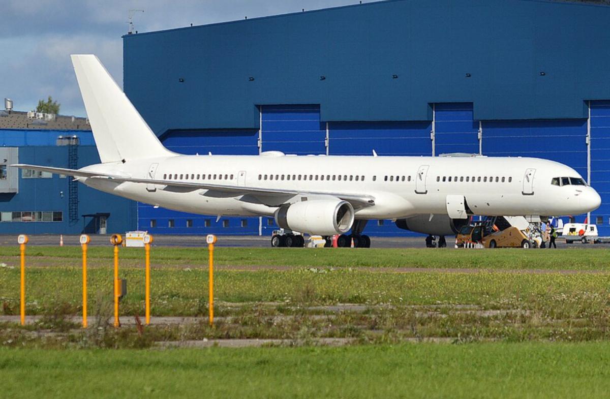 Avião da Força Aérea dos EUA pousa em Porto Alegre sem identificação
