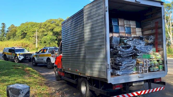 Caminhão que transportava brinquedos é flagrado com mais de 1.400 garrafas de vinho