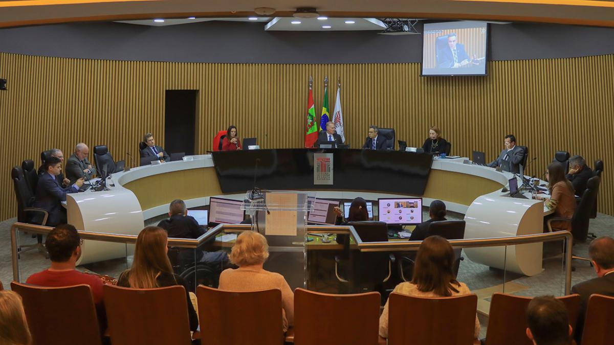 TCE/SC apresenta dados de indícios de inconsistências no Universidade Gratuita