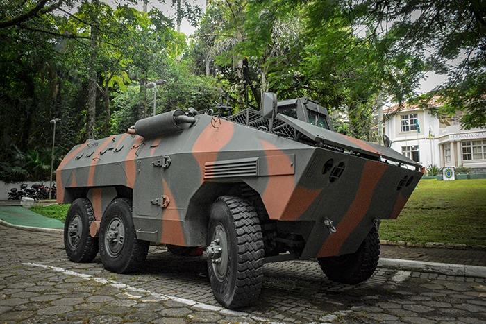 Polícia Militar coloca em operação blindado Urutu