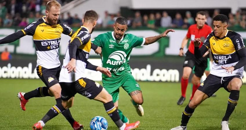 OS CATARINENSES NESTE INÍCIO DO CAMPEONATO BRASILEIRO - SÉRIE B