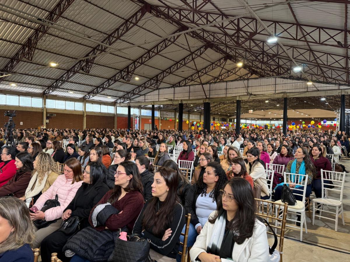 Joaçaba reúne mais de 2 mil pessoas em seminário sobre autismo