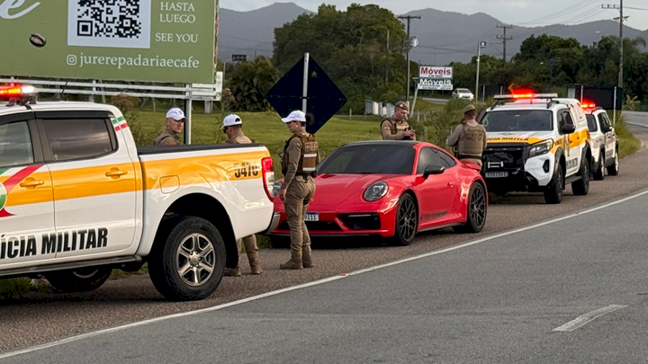 Porsche avaliado em R$ 1,5 milhão é recuperado em ação conjunta na Capital