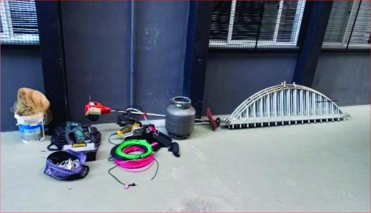 Polícia Militar recupera objetos em área de mata em Joaçaba