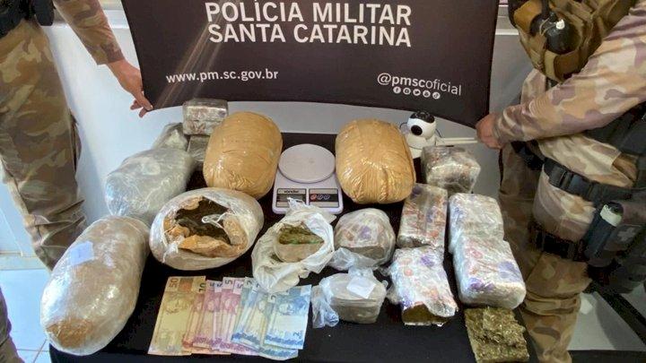 Dois homens são presos com drogas em São Miguel do Oeste