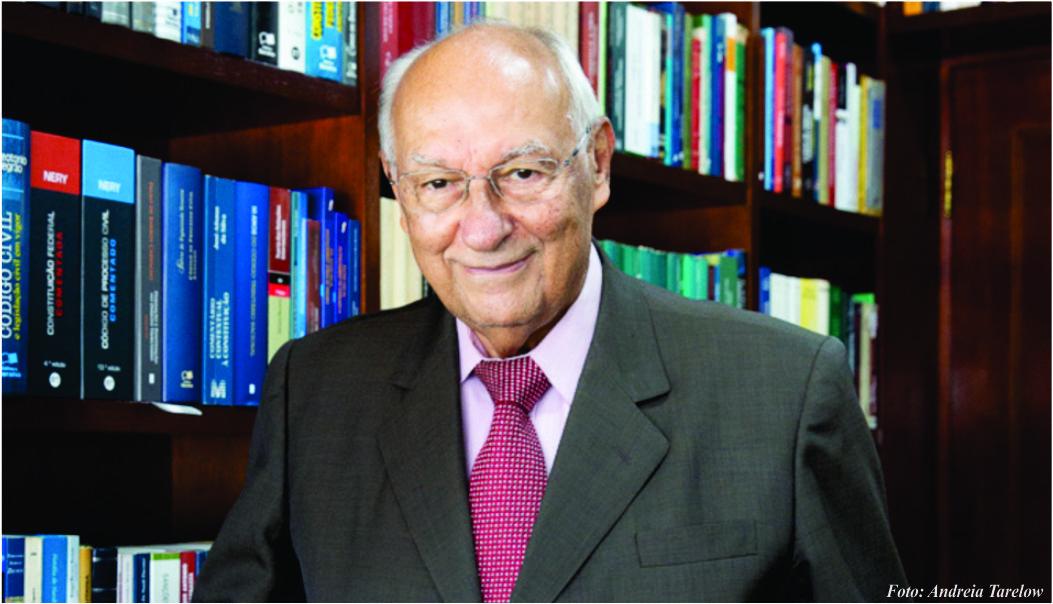 "O POVO COME PÃO, NÃO IDEOLOGIA":