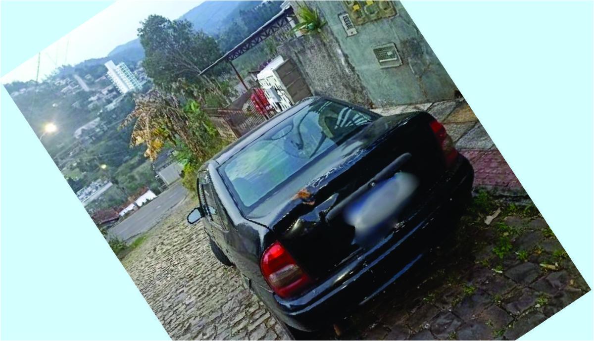 Polícia Militar recupera veículo furtado em Herval d’Oeste