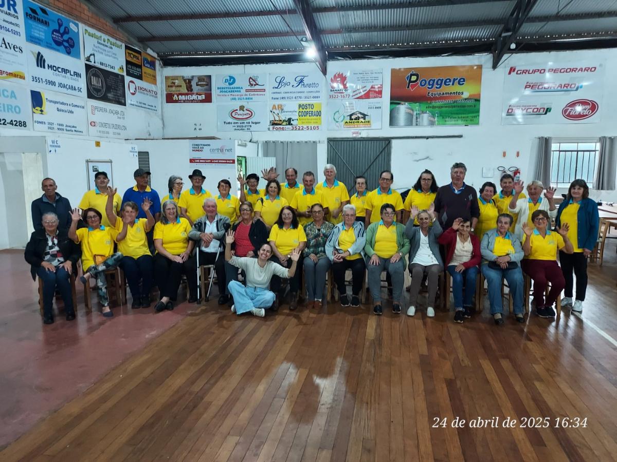 Centro de Referência do Idoso  promove integração entre grupos