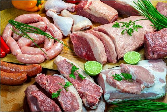 Está na hora de baixar os preços de carnes de frango e suínos