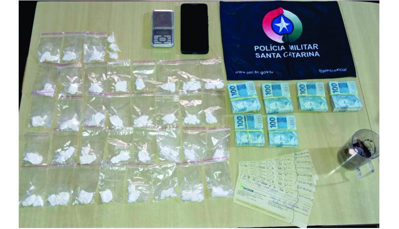 Homem é preso por tráfico de drogas em Arroio Trinta