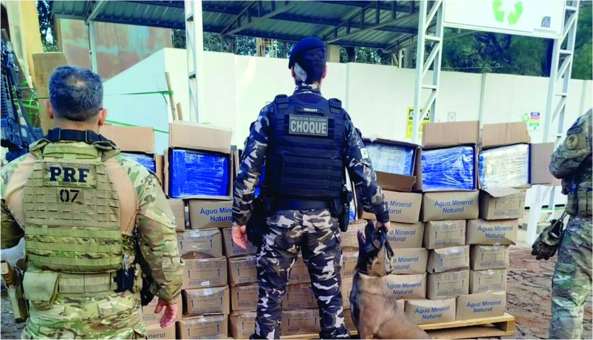 Motorista de Concórdia é preso com 1,3 tonelada de maconha