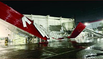 Temporal derruba parte da empresa Videplast