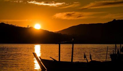 Sol e tardes quentes no fim de semana e o feriado de Tiradentes em SC