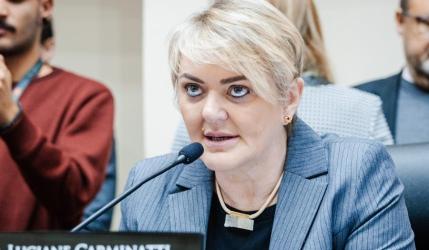 Luciane aciona Udesc e Ministério Público após denúncia sobre "lista de estupráveis" em Balneário Camboriú