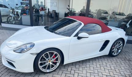 Polícia Civil cumpre mandado e recupera Porsche vinculado a investigação de organização criminosa